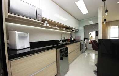 Imagem: O apartamento possui 3 Dormitórios, 2 Banheiros, 2 Vagas na