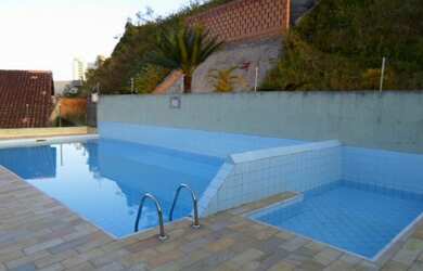 Imagem: O apartamento possui 1 Dormitório, 1 Banheiro, 1 Vaga na garagem