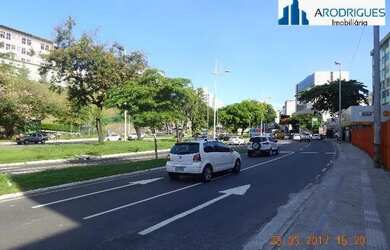 Imagem: O depósito possui 5 Vagas na garagem, 2.010m² de Área e