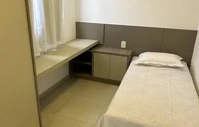 Imagem: A casa possui 3 Dormitórios, 1 Banheiro, 1 Vaga na garagem