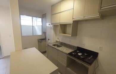 Imagem: O apartamento possui 2 Dormitórios, 1 Banheiro, 1 Vaga na garagem