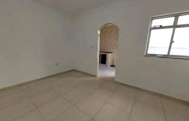 Imagem: A casa para alugar possui 2 Dormitórios, 1 Banheiro e 54m²