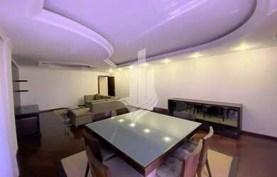 Imagem: O apartamento possui 4 Dormitórios, 5 Banheiros, 2 Vagas na