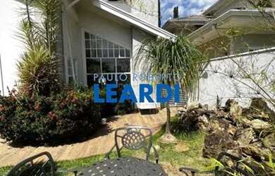 Imagem: A casa em condomínio possui 3 Dormitórios, 5 Banheiros, 4