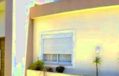 Imagem: A casa possui 2 Dormitórios, 1 Banheiro, 225m² de Área e