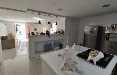 Imagem: A casa em condomínio possui 3 Dormitórios, 5 Banheiros, 3