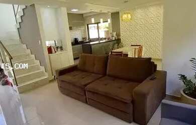 Imagem: A casa possui 4 Dormitórios, 4 Banheiros, 4 Vagas na garagem