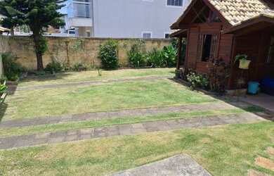 Imagem: A casa possui 4 Vagas na garagem, 393m² de Área e está localizado