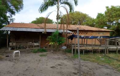 Imagem 3: CASA A VENDA. Varanda, 2 Vagas na garageme4 Dormitórios