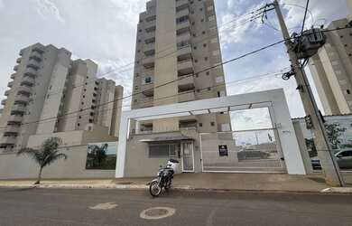 Imagem: O apartamento possui 2 Dormitórios, 2 Banheiros, 1 Vaga na