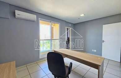 Imagem: O depósito possui 2 Vagas na garagem, 37m² de Área e Imóvel