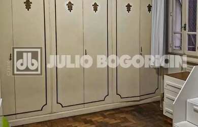 Imagem 9: Rua Xavier de Silveira - 3 Quartos (suite) - Frente - andar alto - vista praia - Oportunid