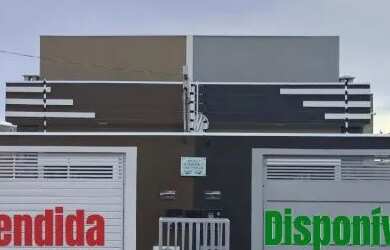 Imagem: A casa possui 2 Dormitórios, 2 Banheiros, 1 Vaga na garagem