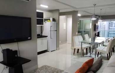 Imagem: O apartamento possui 1 Dormitório, 1 Banheiro, 1 Vaga na garagem