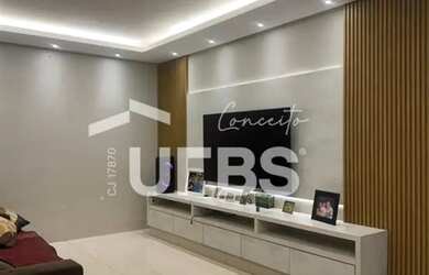 Imagem: A casa possui 3 Dormitórios, 3 Banheiros, 3 Vagas na garagem