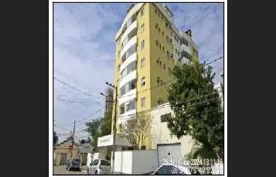 Imagem: O apartamento possui 1 Dormitório, 1 Banheiro, 2 Vagas na garagem