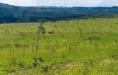 Imagem: O terreno possui 1.000m² de Área e está localizado em Paranoá