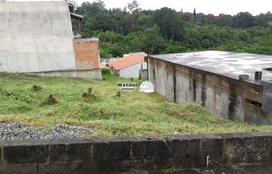 Imagem: O terreno possui 500m² de Área e está localizado em Penha