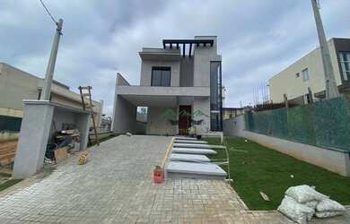 Imagem: A casa em condomínio possui 3 Dormitórios, 5 Banheiros, 4