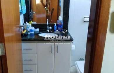 Imagem 11: Casa, 3 suítes, no Bairro Tubalina