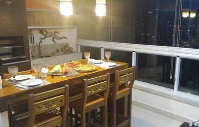 Imagem 11: Porteira fechada lado do Flamboyant com churrasqueira a carvão