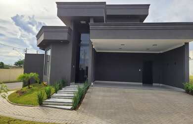 Imagem: A casa em condomínio possui 3 Dormitórios, 5 Banheiros, 2