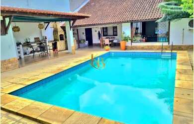 Imagem: A casa em condomínio possui 3 Dormitórios, 3 Banheiros, 2