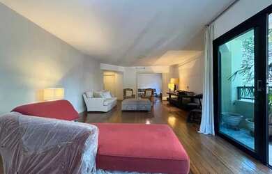 Imagem: O apartamento possui 3 Dormitórios, 5 Banheiros, 4 Vagas na