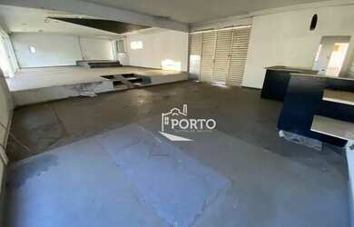 Imagem: O depósito possui 391m² de Área e está localizado em Paulista