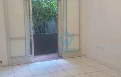 Imagem: O apartamento possui 2 Dormitórios, 1 Banheiro, 68m² de Área