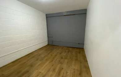 Imagem: A casa possui 5 Dormitórios, 3 Banheiros, 190m² de Área e