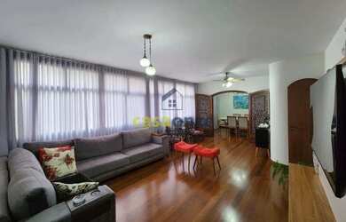 Imagem: O apartamento possui 4 Dormitórios, 3 Banheiros, 3 Vagas na