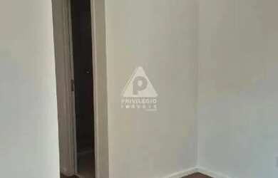 Imagem 4: Apartamento 2 quartos varanda garagem Barra Olimpica