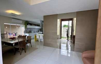 Imagem 6: Sobrado com 4 Quartos, Piscina e Churrasqueira na 407 Sul