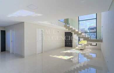 Imagem: A casa em condomínio possui 3 Dormitórios, 4 Banheiros, 2