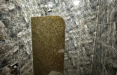 Imagem 3: Suíte Individual em Alojamento em Santa Vitória MG