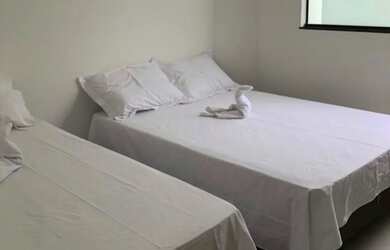 Imagem 10: Aluguel por Temporada. Piscina, Churrasqueira, Acomodam 12 pessoase4 Vagas...