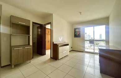 Imagem 4: Apartamento central à venda, com ótima localização, andar alto, com...