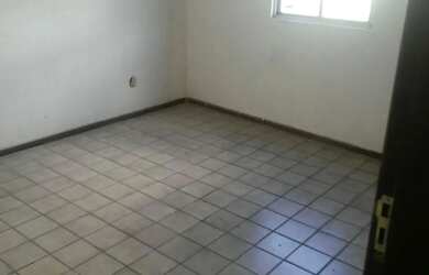 Imagem: O depósito possui 15m² de Área e está localizado em Centro