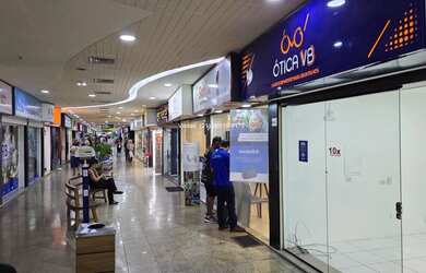 Imagem: O depósito possui 1 Vaga na garagem, 32m² de Área e está