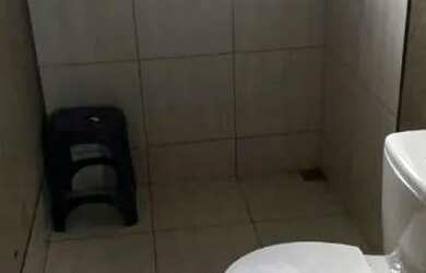 Imagem: A casa possui 3 Dormitórios, 2 Banheiros, 3 Vagas na garagem