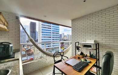 Imagem: O apartamento possui 1 Dormitório, 1 Banheiro, 1 Vaga na garagem