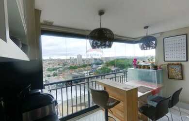 Imagem: O apartamento possui 2 Dormitórios, 2 Banheiros, 1 Vaga na