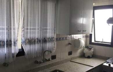 Imagem: O apartamento possui 4 Dormitórios, 5 Banheiros, 3 Vagas na