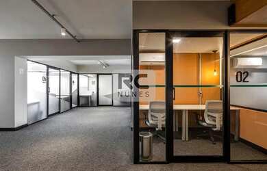 Imagem: O depósito possui 220m² de Área e está localizado em Centro