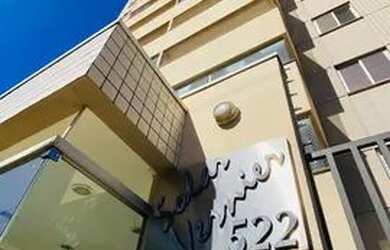 Imagem: O apartamento possui 4 Dormitórios, 3 Banheiros, 2 Vagas na