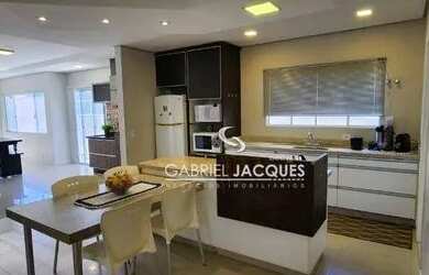 Imagem: Casa térrea semi-mobiliada com 3 suítes à venda, 216 m²