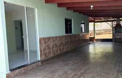 Imagem 2: Casa em Barcelona. 300m² de Área, 3 Vagas na garageme2 Dormitórios