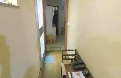 Imagem: O apartamento possui 3 Dormitórios, 1 Banheiro, 1 Vaga na garagem