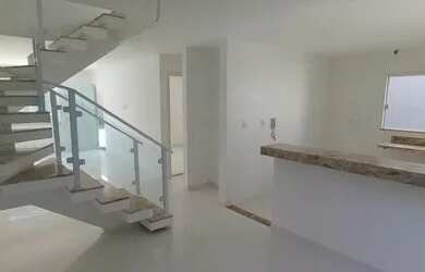 Imagem: Excelente casa solta com 4/4, sendo 3 suítes, uma master com